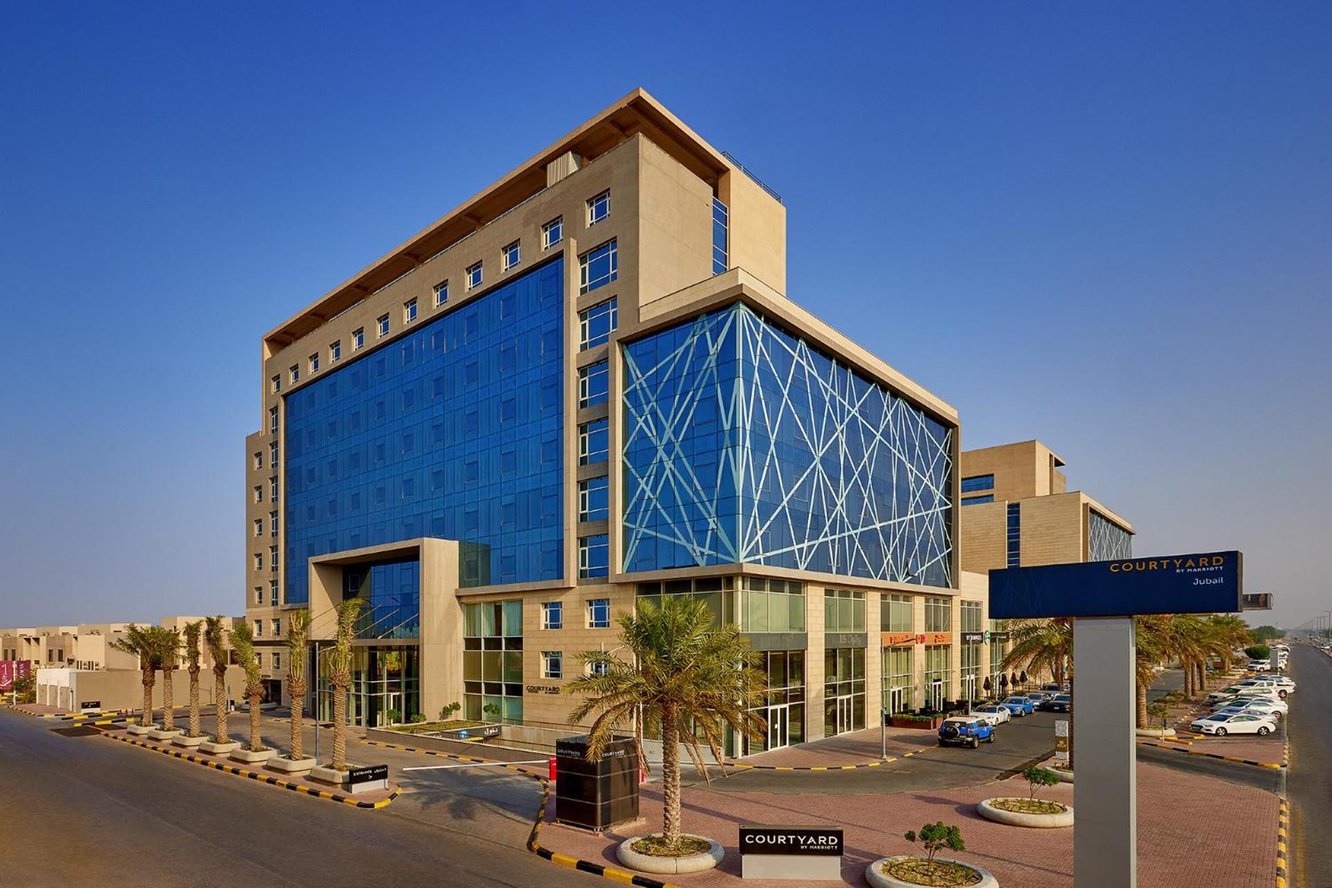 ホテル Courtyard By Marriott Al Jubail エクステリア 写真