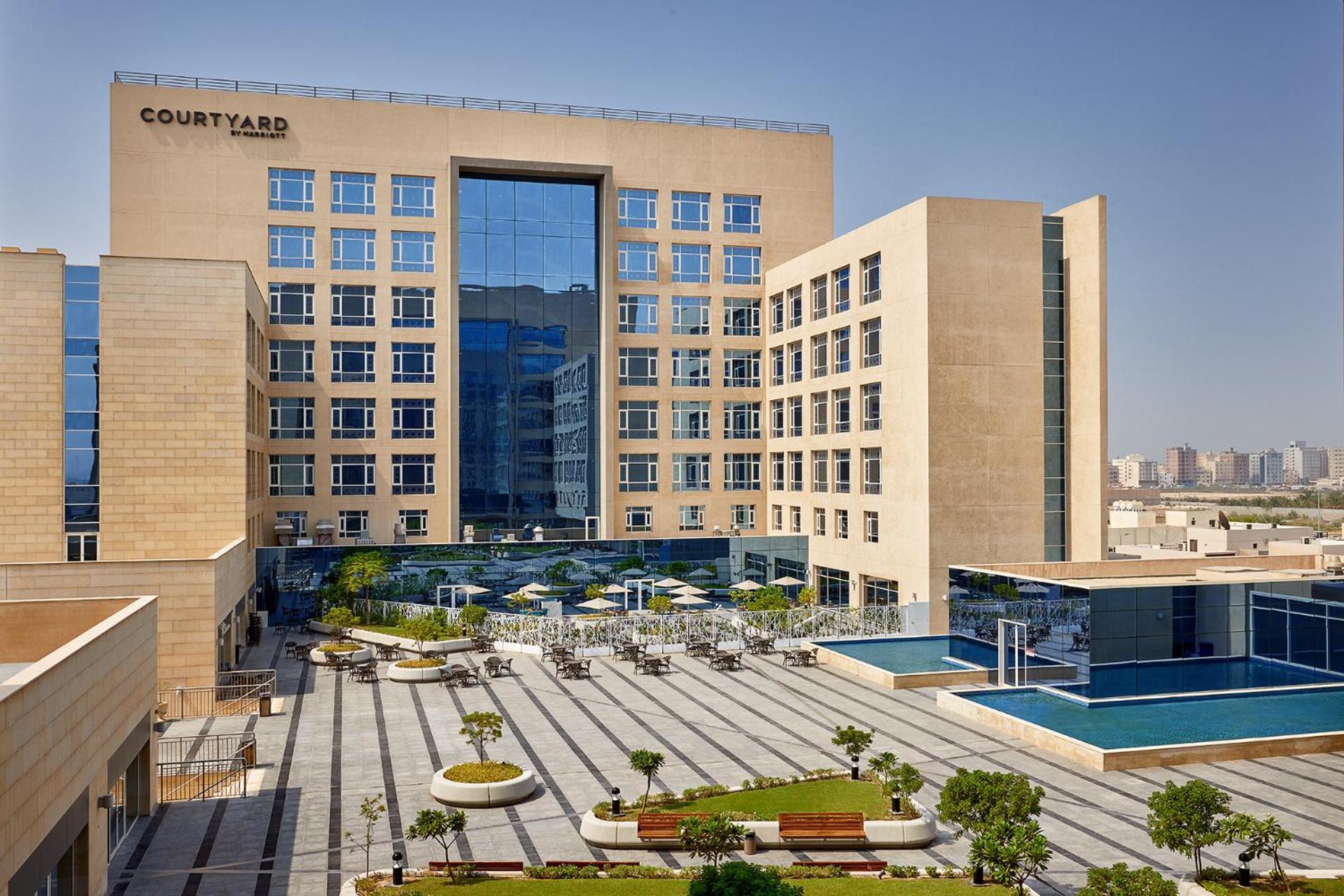 ホテル Courtyard By Marriott Al Jubail エクステリア 写真