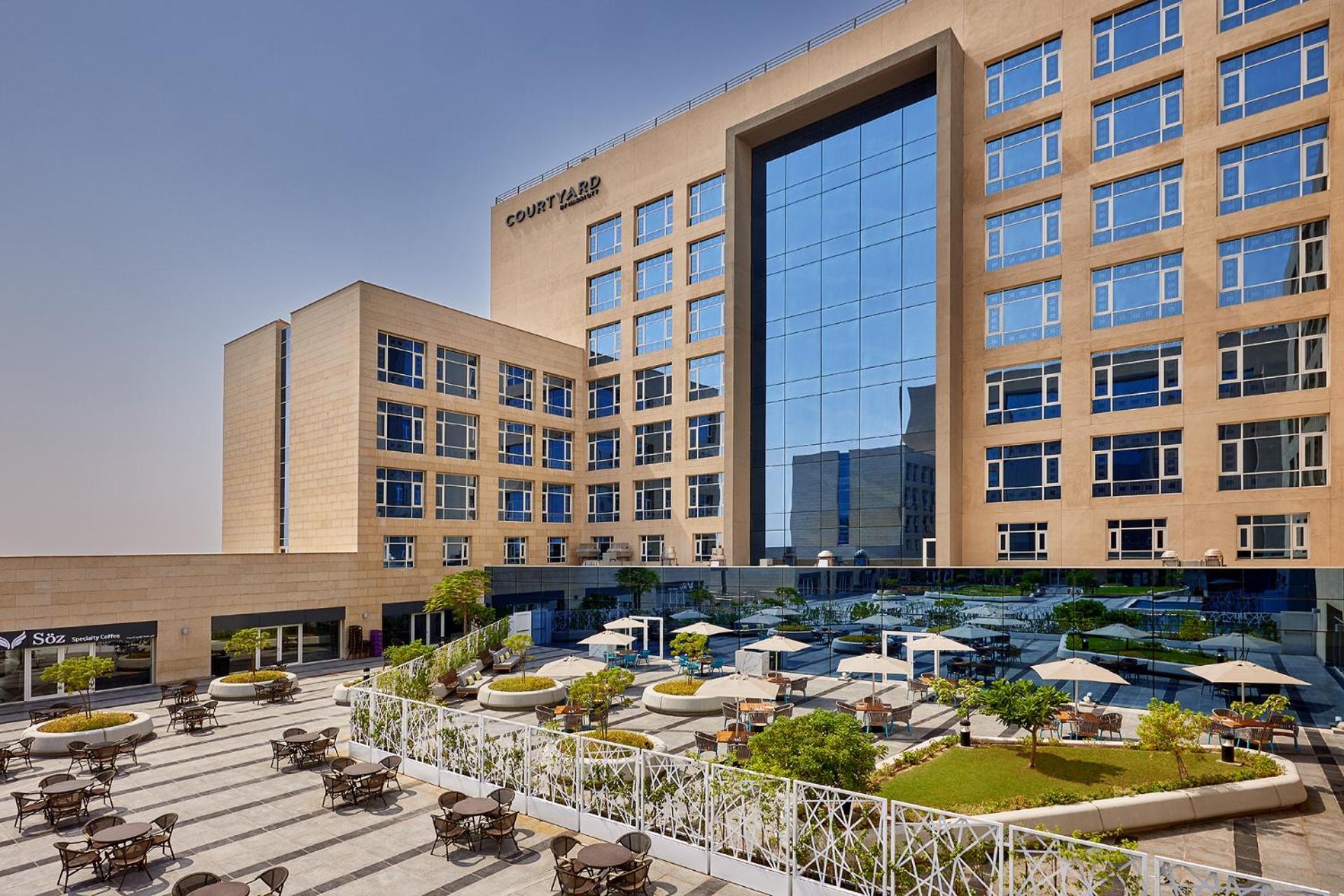 ホテル Courtyard By Marriott Al Jubail エクステリア 写真