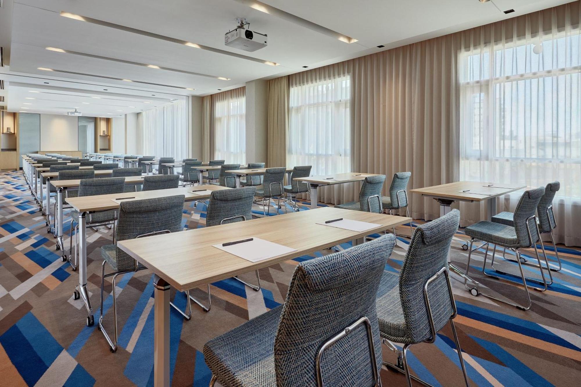 ホテル Courtyard By Marriott Al Jubail エクステリア 写真