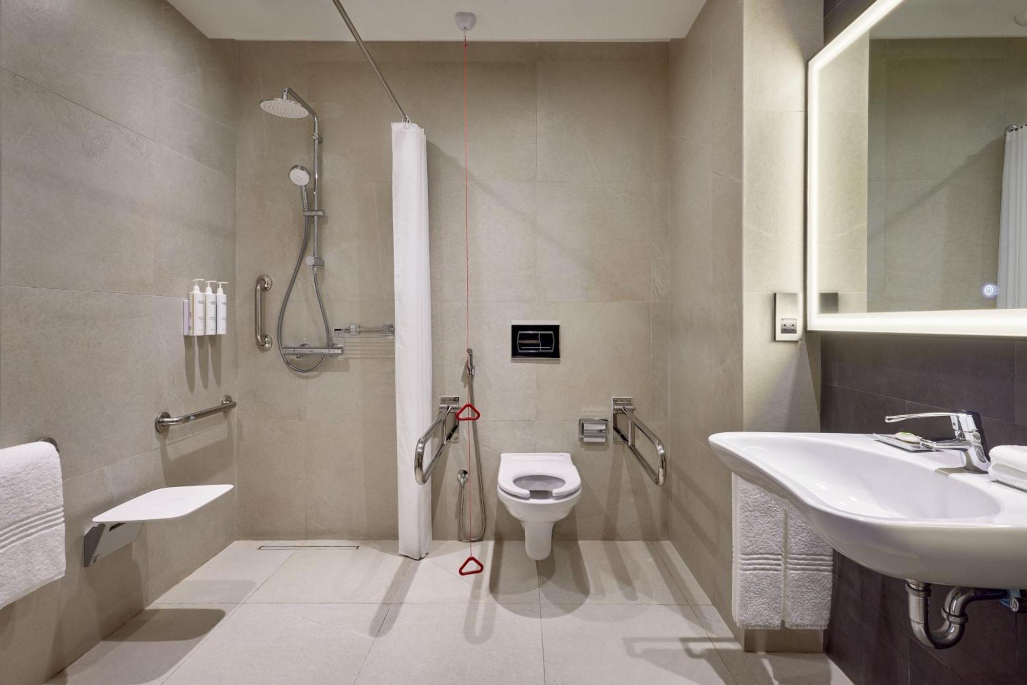 ホテル Courtyard By Marriott Al Jubail エクステリア 写真