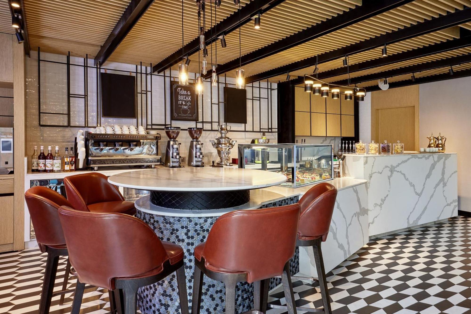 ホテル Courtyard By Marriott Al Jubail エクステリア 写真