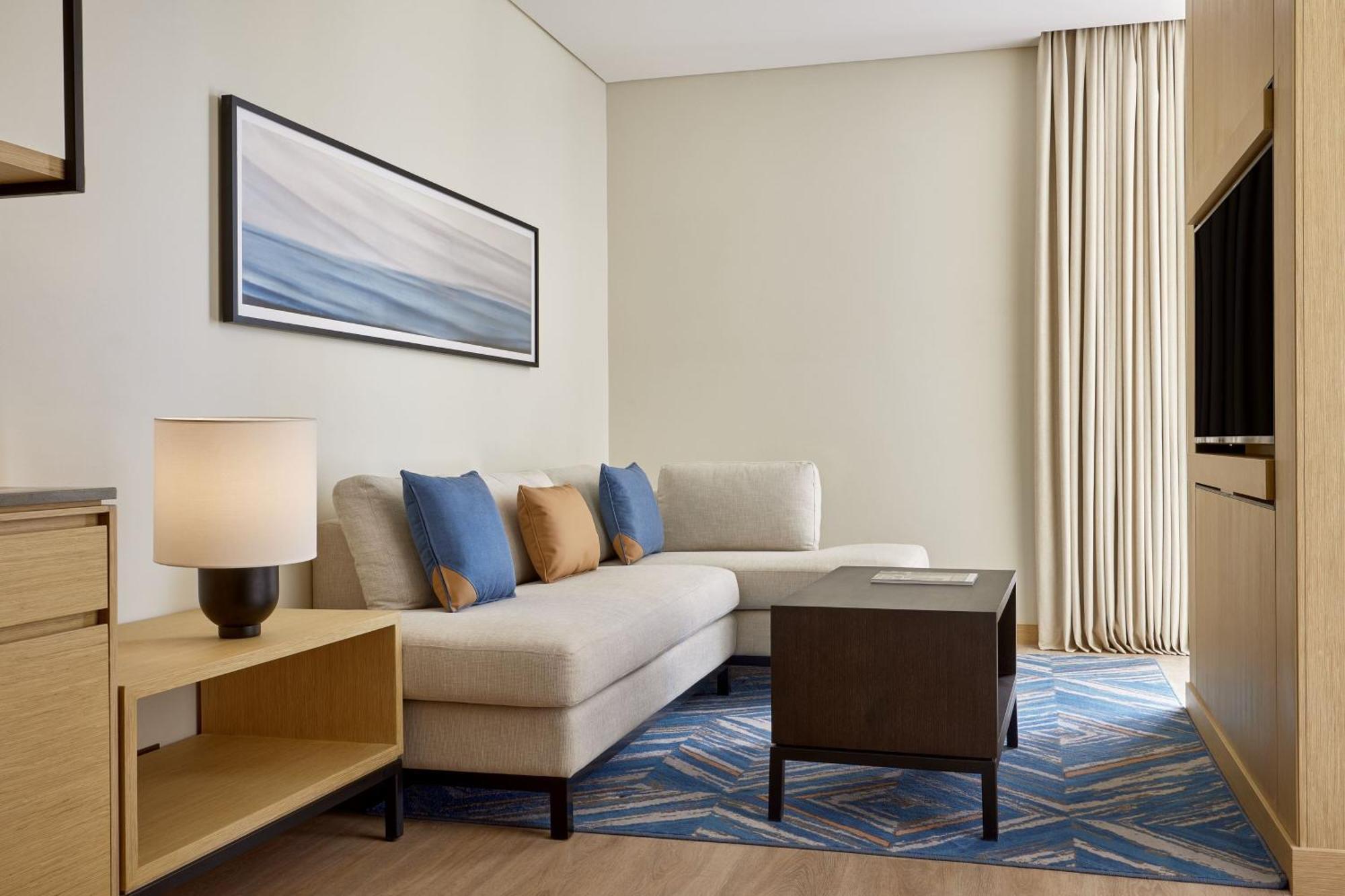 ホテル Courtyard By Marriott Al Jubail エクステリア 写真