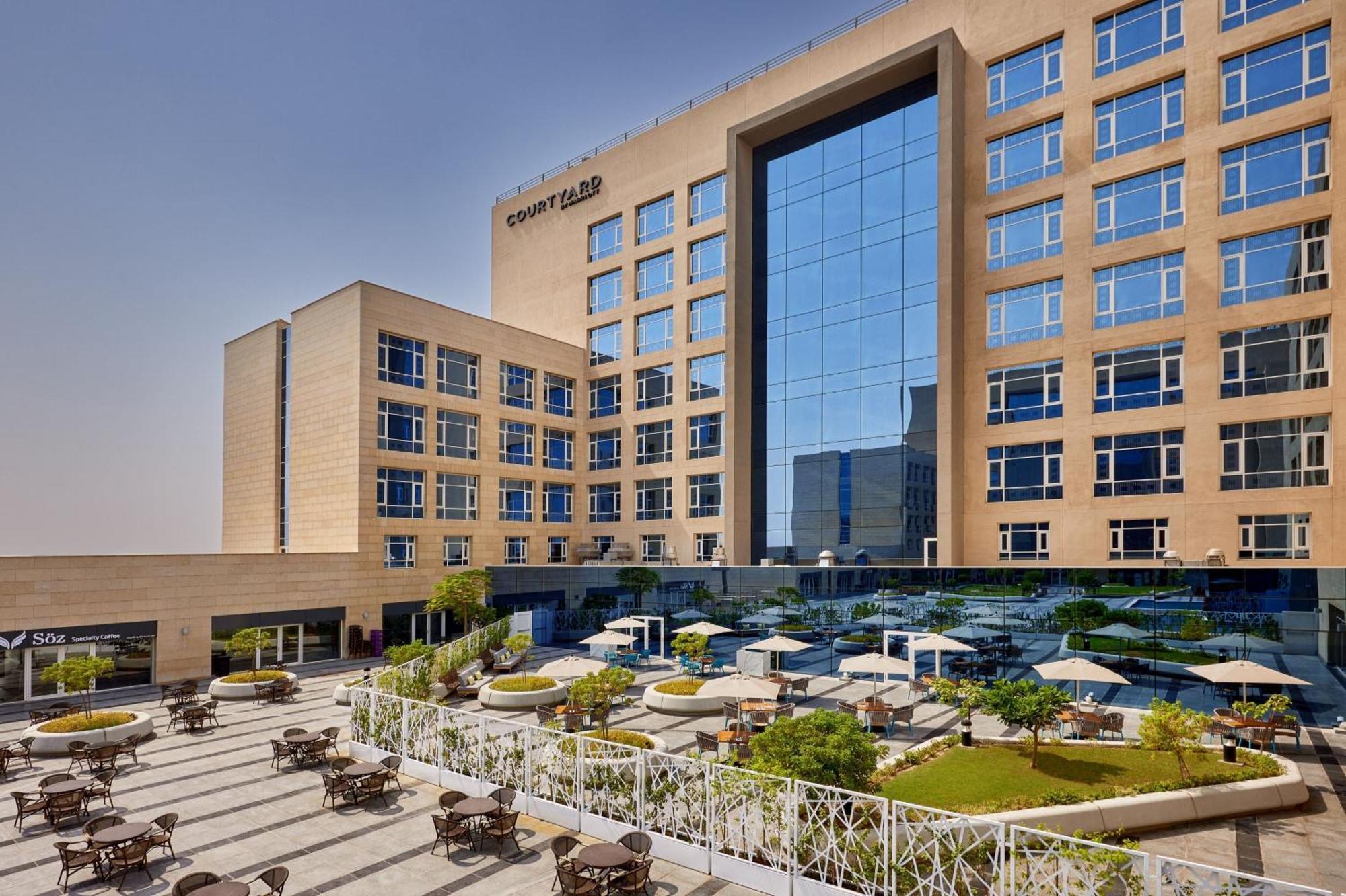 ホテル Courtyard By Marriott Al Jubail エクステリア 写真